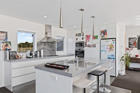 Photo of property in 270 Turangi Road, Tikorangi, Waitara, 4383