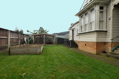 Photo of property in 601 Queen Sh25 Street, Thames, 3500