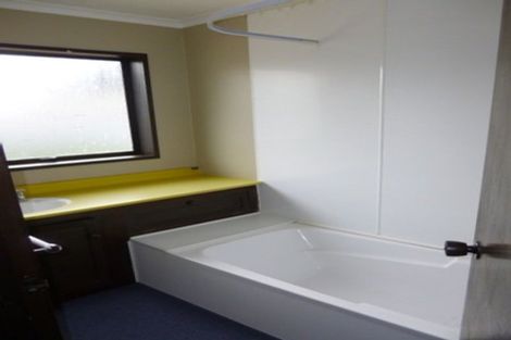 Photo of property in 1/76 Shakespeare Road, Milford, Auckland, 0620