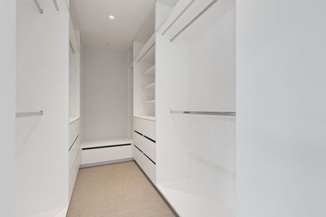 Photo of property in 6 Red Deer Rise, Kelvin Heights, Queenstown, 9300