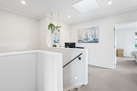 Photo of property in 31 Koura Drive, Red Beach, 0932