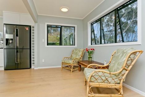 Photo of property in 81 Pemberton Avenue, Bayview, Auckland, 0629