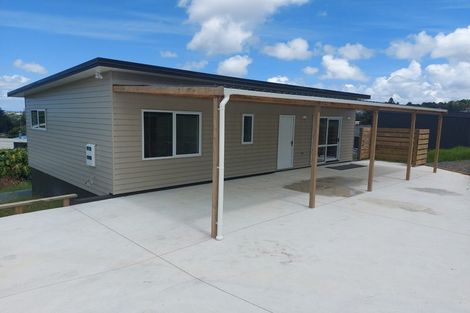 Photo of property in 5 Milla Mae Rise, Woodhill, 0110