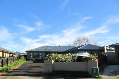 Photo of property in 8 Almond Grove, Feilding, 4702