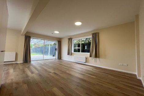 Photo of property in 25 Geoffrey Road, Torbay, Auckland, 0630