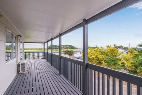 Photo of property in 75 Atkinson Avenue, Otaki Beach, Otaki, 5512