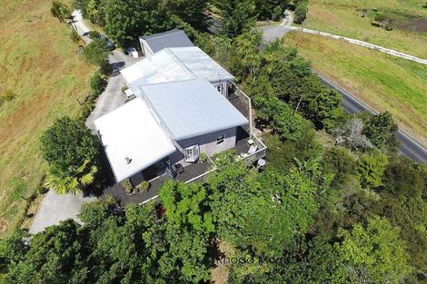 Photo of property in 1738 State Highway 12, Paparoa, 0571
