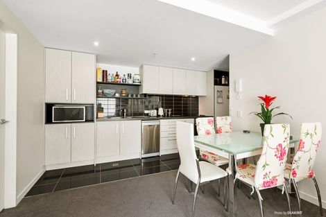 Photo of property in Nouvo Apartments, 2/21c Rugby Street, Mount Cook, Wellington, 6021