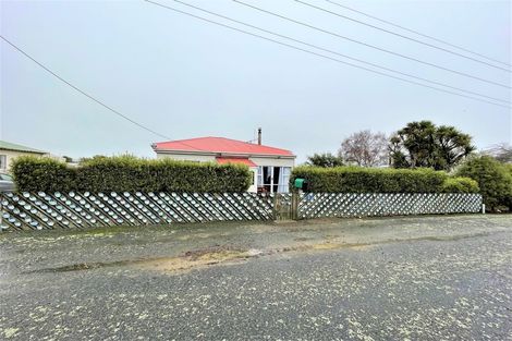 Photo of property in 15 May Street, Waiwera South, Clinton, 9584