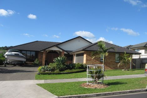 Photo of property in 12 Byblos Place, The Gardens, Auckland, 2105