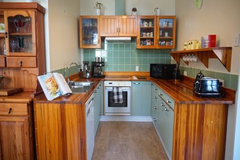 Photo of property in 168 High Street South, Carterton, 5713