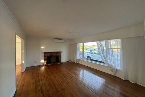 Photo of property in 129 Riverpark Crescent, Henderson, Auckland, 0610