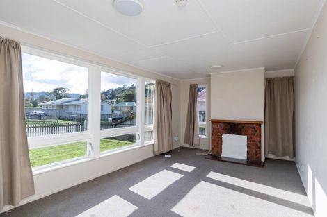 Photo of property in 9 Orewa Grove, Wainuiomata, Lower Hutt, 5014