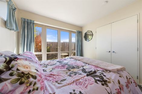 Photo of property in 2/31 Tuckers Road, Redwood, Christchurch, 8051
