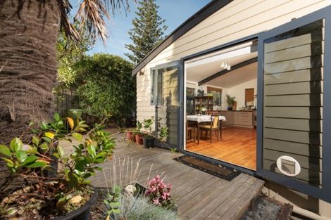 Photo of property in 282b Oceanbeach Road, Mount Maunganui, 3116