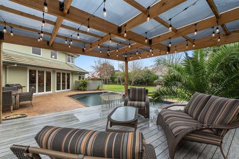 Photo of property in 13 Longwood Place, Harrowfield, Hamilton, 3210