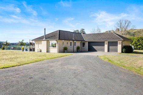 Photo of property in 47 Chamberlain Road, Bombay, 2675