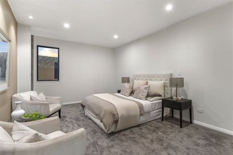 Photo of property in 8 Kumukumu Road, Long Bay, Auckland, 0630