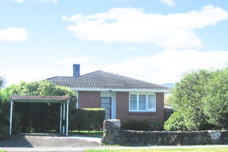 Photo of property in 90 Pine Avenue, Ebdentown, Upper Hutt, 5018