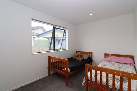 Photo of property in 37 Korokio Lane, Henderson, Auckland, 0612