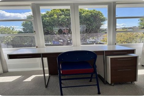 Photo of property in 24 Otakau Road, Milford, Auckland, 0620