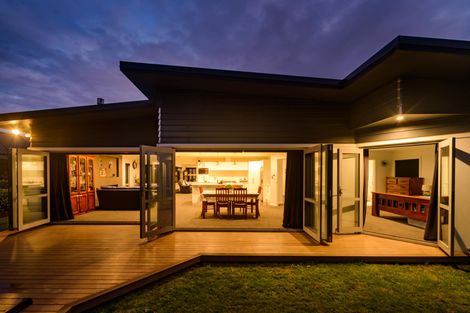 Photo of property in 113 James Line, Kelvin Grove, Palmerston North, 4414