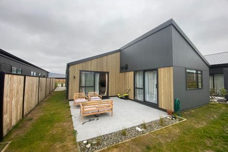 Photo of property in 99 Wooing Tree Avenue, Cromwell, 9310