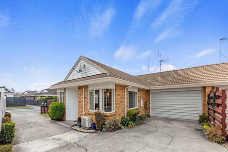Photo of property in 64a Gloucester Road, Mount Maunganui, 3116