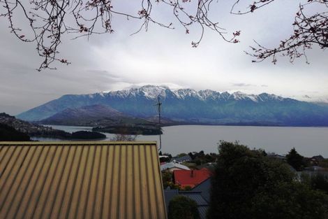 Photo of property in 31a Greenstone Place, Fernhill, Queenstown, 9300