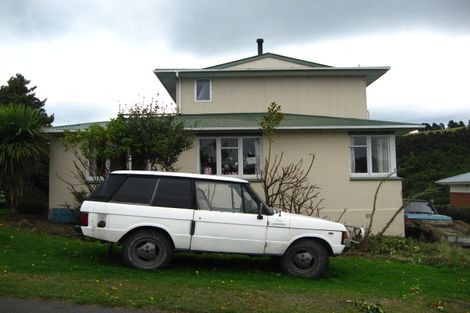 Photo of property in 1 Freyberg Road, Fairfield, Dunedin, 9018