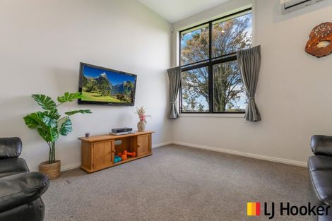 Photo of property in 89 Burnside Road, Ardmore, Papakura, 2582