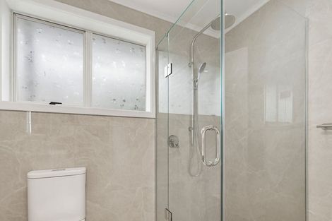 Photo of property in 1/5 Royal Arch Place, Rosehill, Papakura, 2113