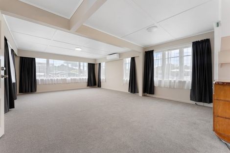Photo of property in 14 Nugent Street, Bell Block, New Plymouth, 4312