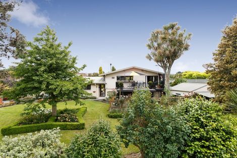 Photo of property in 53 Waterloo Crescent, Hokowhitu, Palmerston North, 4410