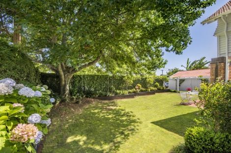 Photo of property in 1 Macky Avenue, Devonport, Auckland, 0624