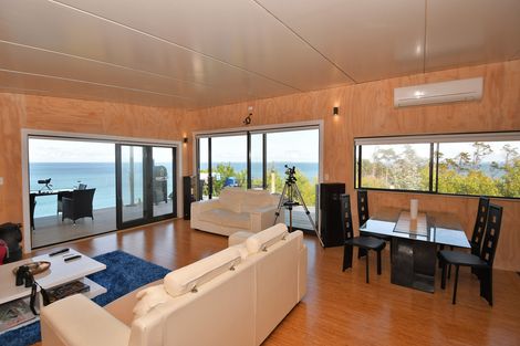 Photo of property in 11 Elizabeth Point Road, Kawau Island, 0920