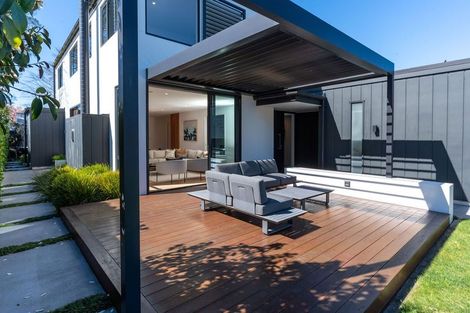 Photo of property in 10 Claremont Avenue, Papanui, Christchurch, 8053