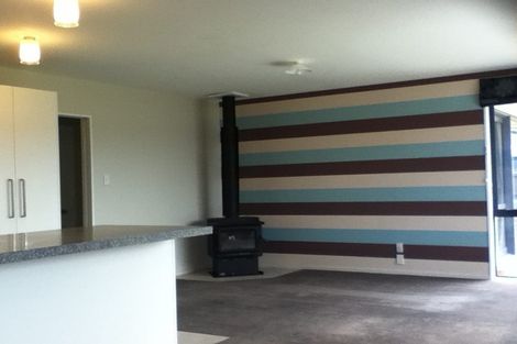 Photo of property in 13 Stonebridge Lane, Oxford, 7430