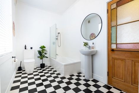 Photo of property in 4 Kinross White Street, Napier South, Napier, 4110