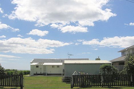 Photo of property in 15 Shaw Road, Waihi Beach, 3611