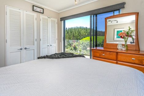 Photo of property in 108 Tuna Place, Onemana, Whangamata, 3691