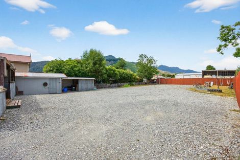 Photo of property in 12 Hampden Street, Murchison, 7007