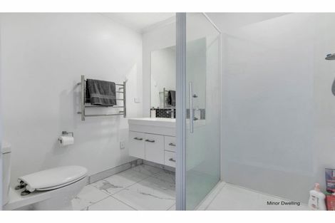 Photo of property in 19-21 Kauri Drive, Kumeu, 0810