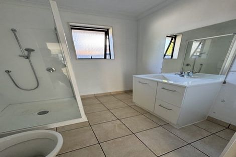 Photo of property in 16 Kanuka Way, Albany, Auckland, 0632