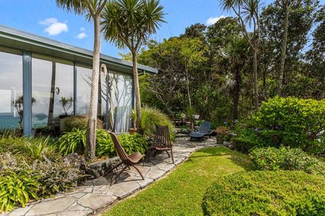 Photo of property in 75 Cliff Road, Torbay, Auckland, 0630