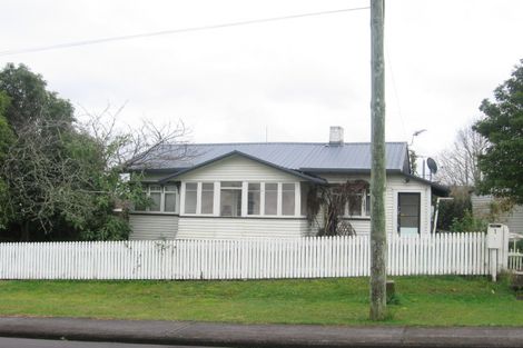Photo of property in 1 Menary Street, Papakura, 2110