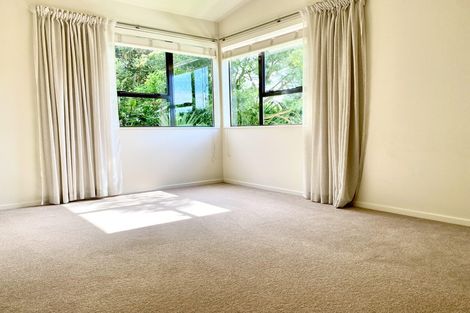Photo of property in 2/660 Beach Road, Browns Bay, Auckland, 0630