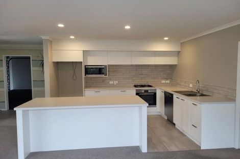 Photo of property in 1/175 Carrington Street, Lower Vogeltown, New Plymouth, 4310