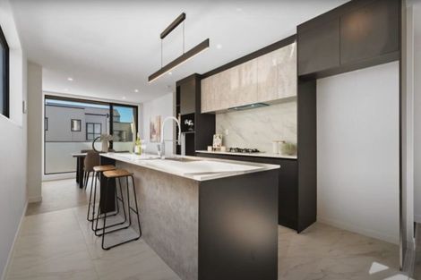 Photo of property in 39 Waihou Crescent, Albany Heights, Auckland, 0632