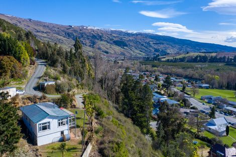 Photo of property in 89 Branxholm Street, Roxburgh, 9500